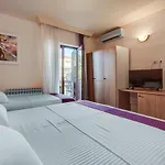 Marinko 3*