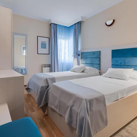 Отель Marinko 3*