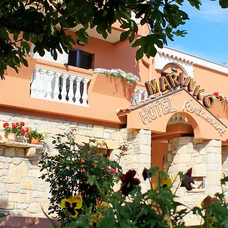 Отель Marinko Задар