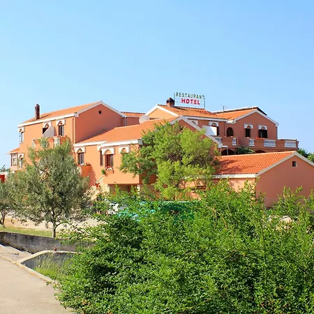 Marinko 3* Ζαντάρ