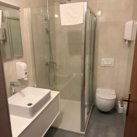 Marinko Hotel 3*