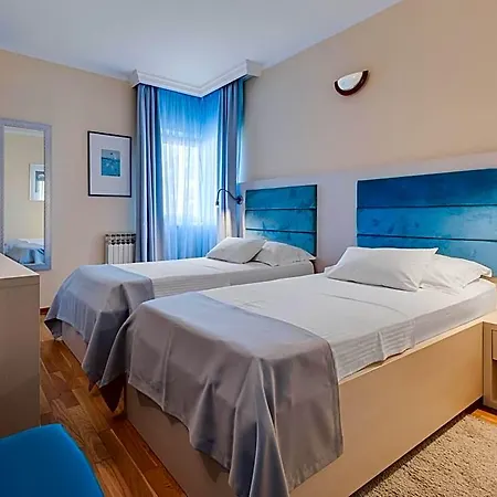 Hotel Marinko 3*