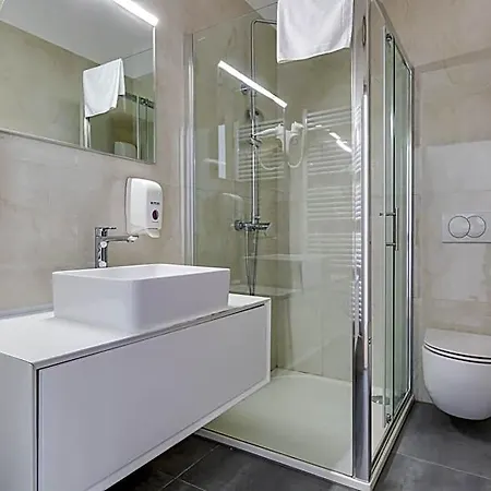Marinko Hotel Zara